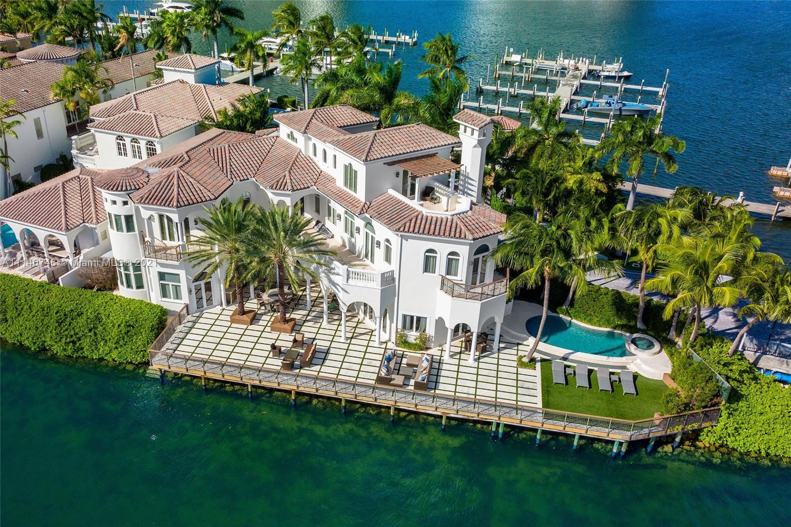 ISLAND ESTATES - Residential