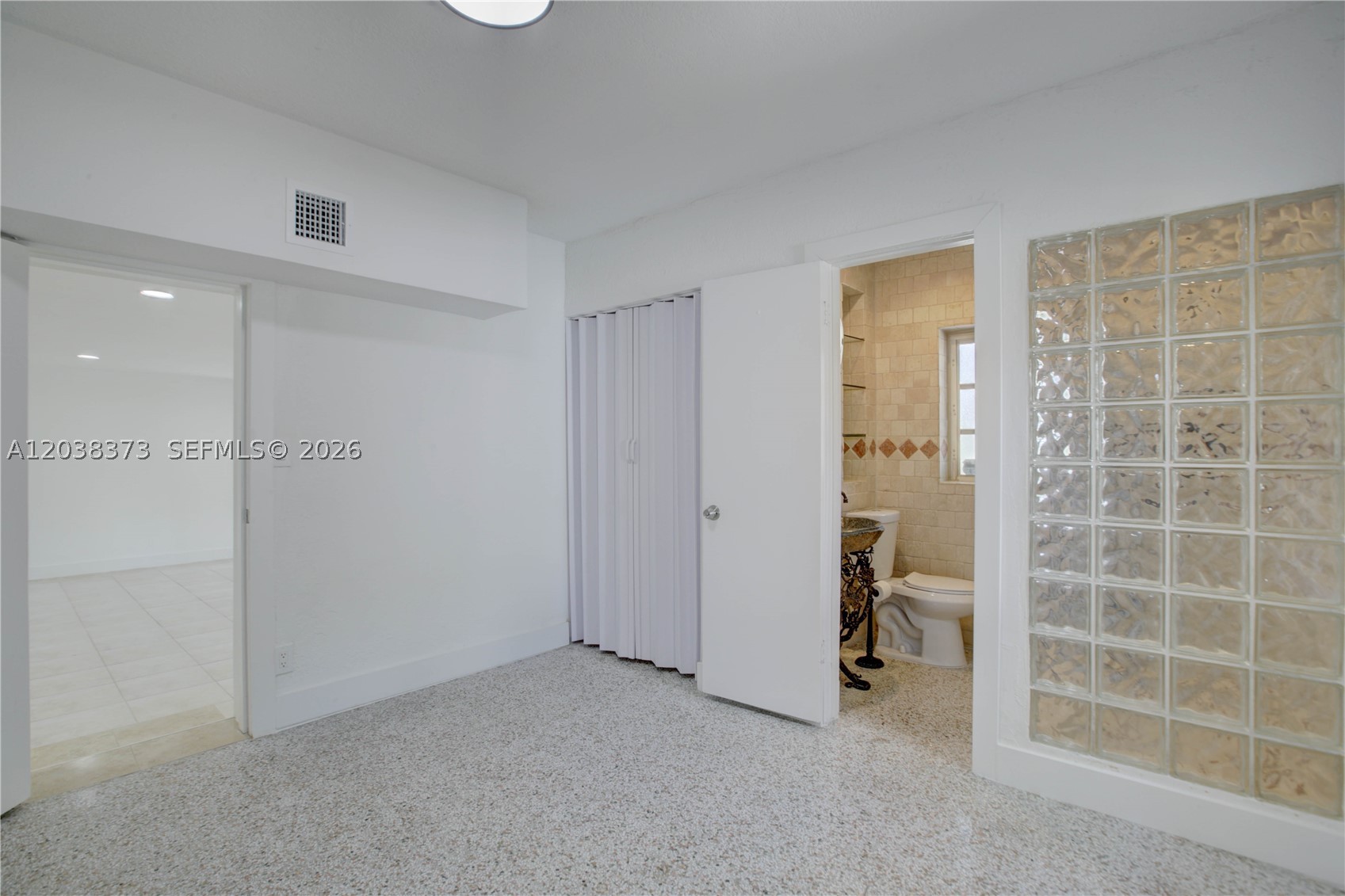 RIVER SEC OF CROISSANT PA - Residential Lease