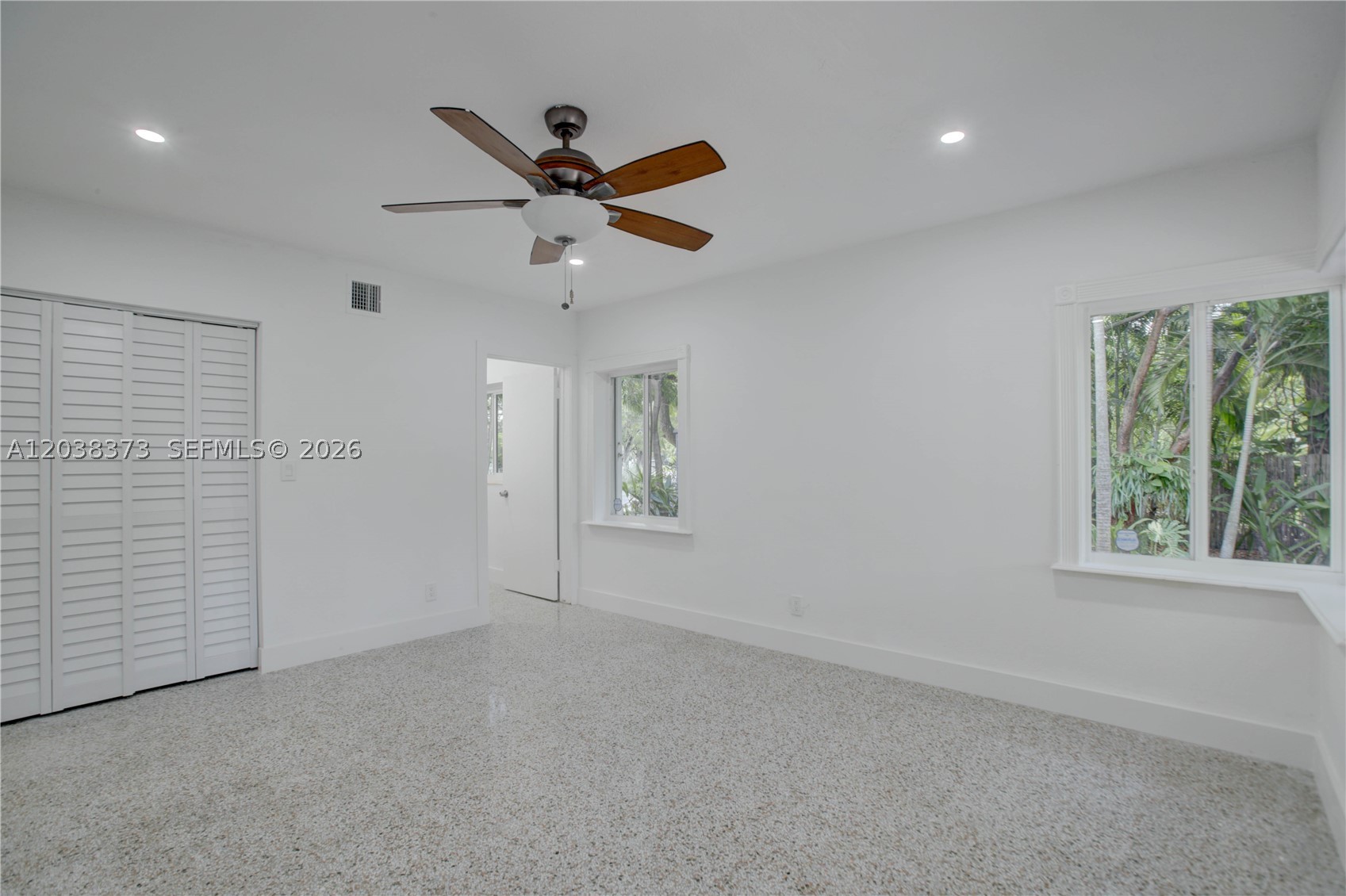 RIVER SEC OF CROISSANT PA - Residential Lease