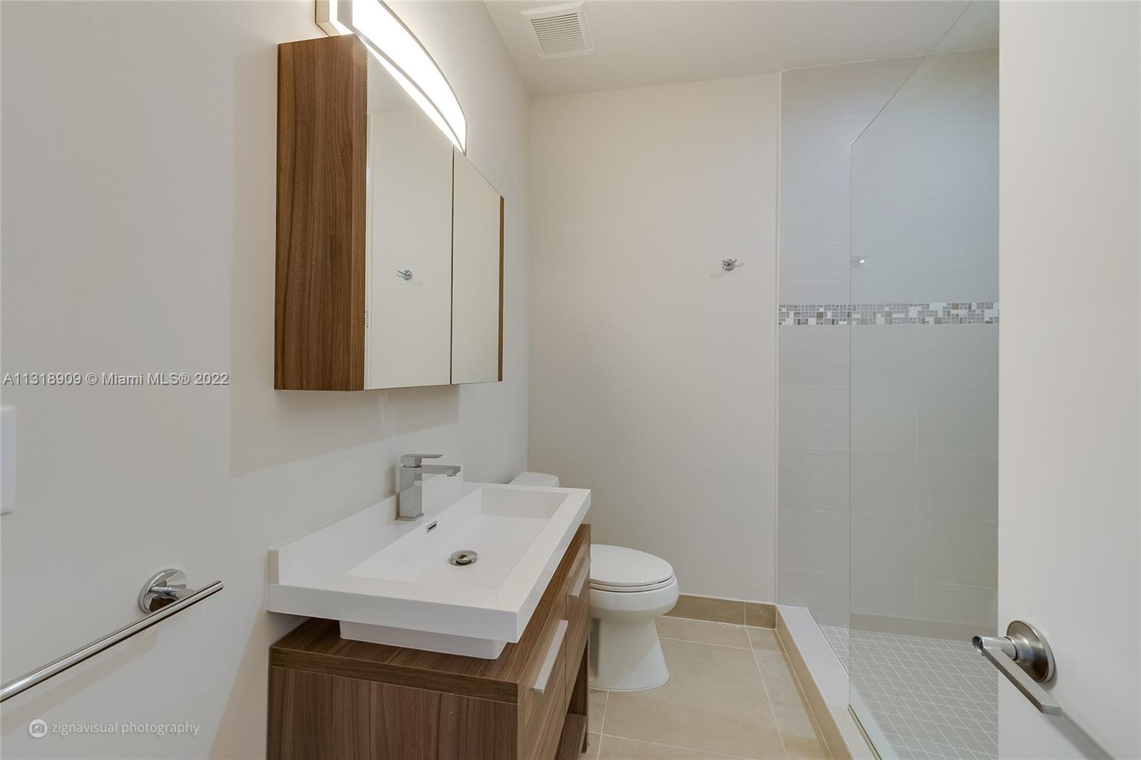 SIX AT DADELAND CONDO - Residential Lease