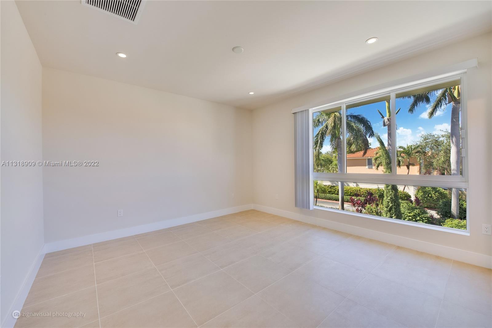 SIX AT DADELAND CONDO - Residential Lease