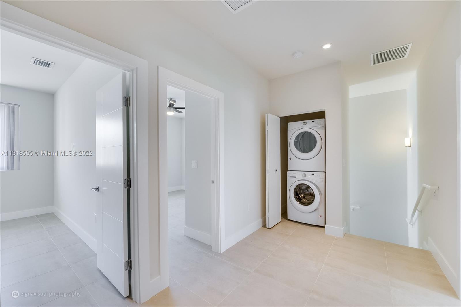 SIX AT DADELAND CONDO - Residential Lease