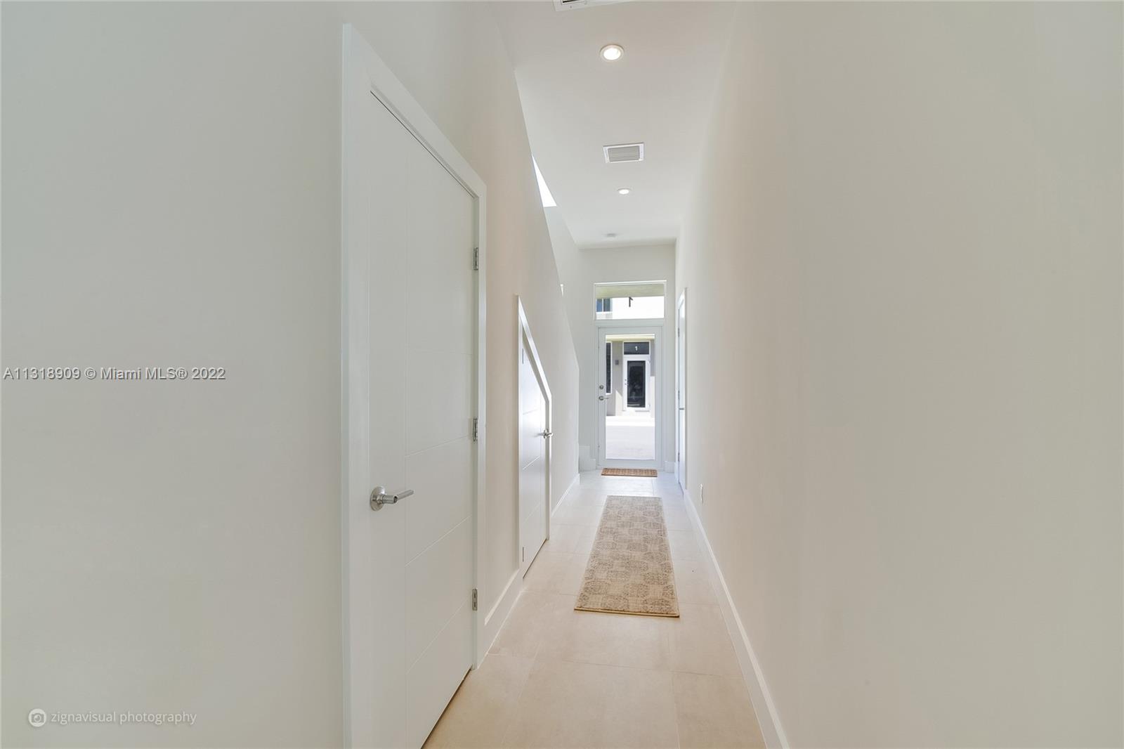 SIX AT DADELAND CONDO - Residential Lease
