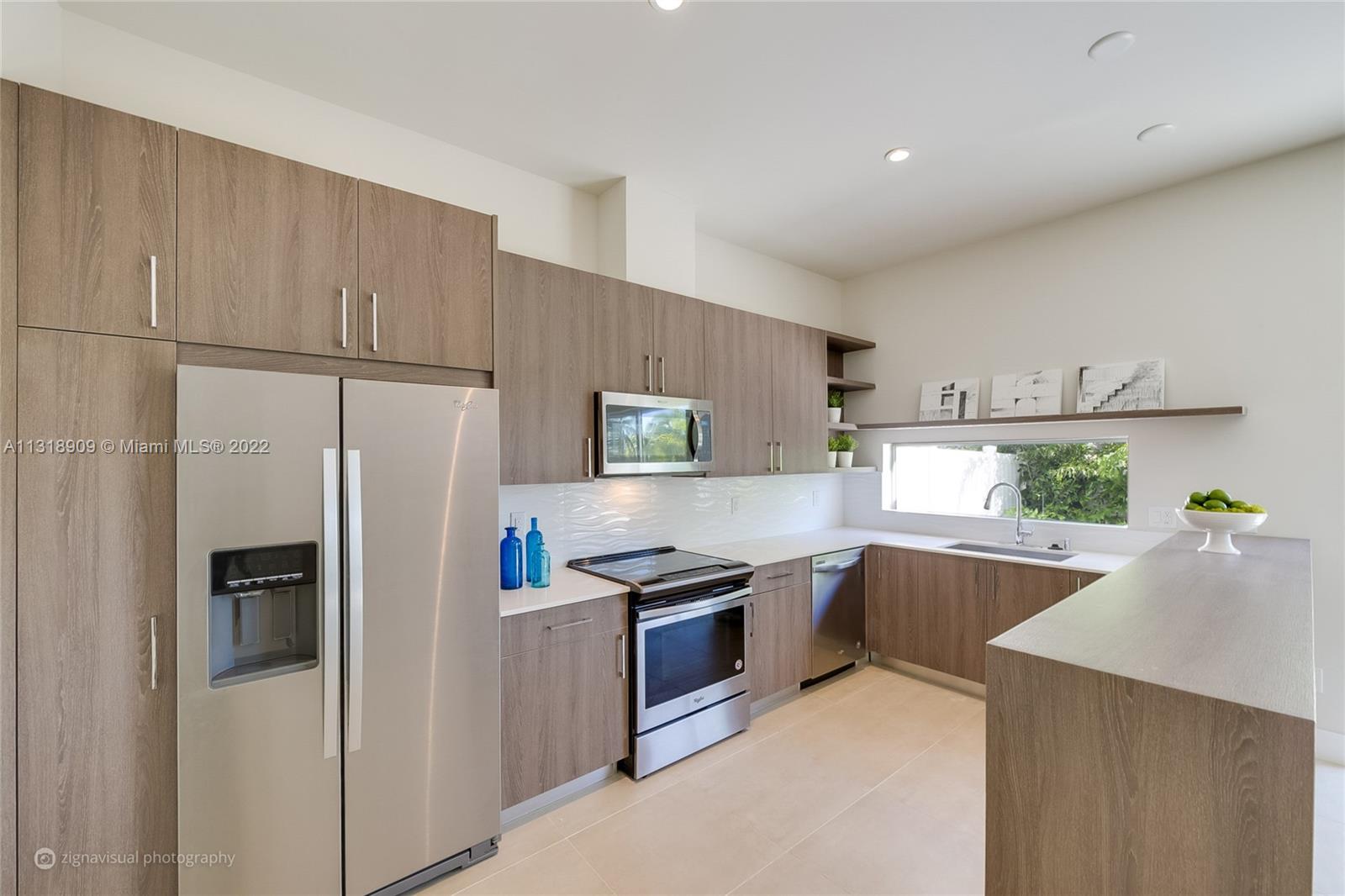 SIX AT DADELAND CONDO - Residential Lease