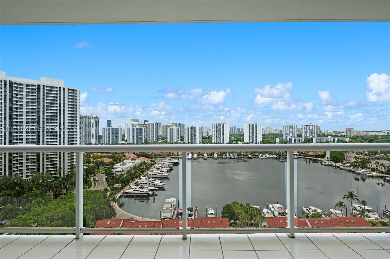 HARBORSIDE - Residential