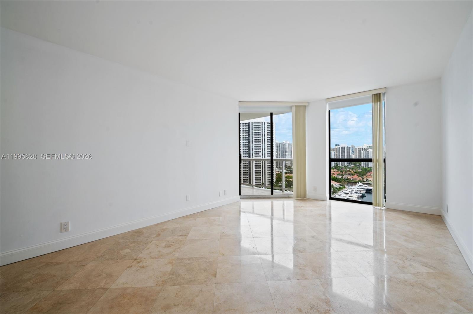 HARBORSIDE - Residential