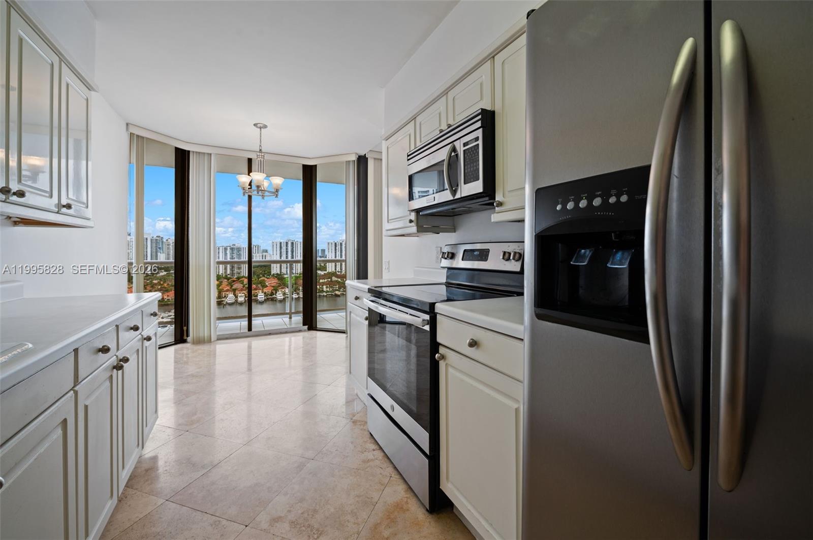 HARBORSIDE - Residential