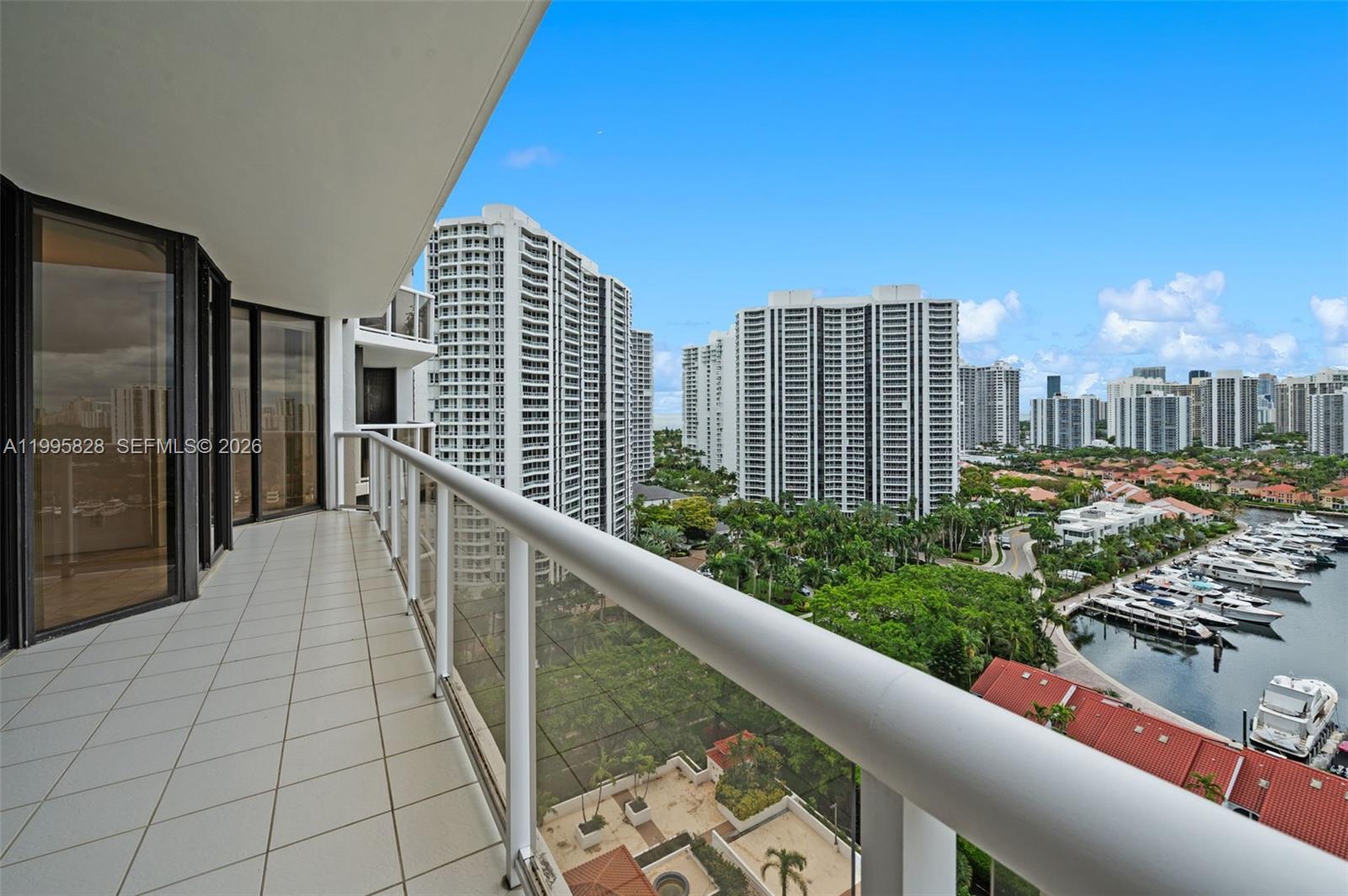 HARBORSIDE - Residential