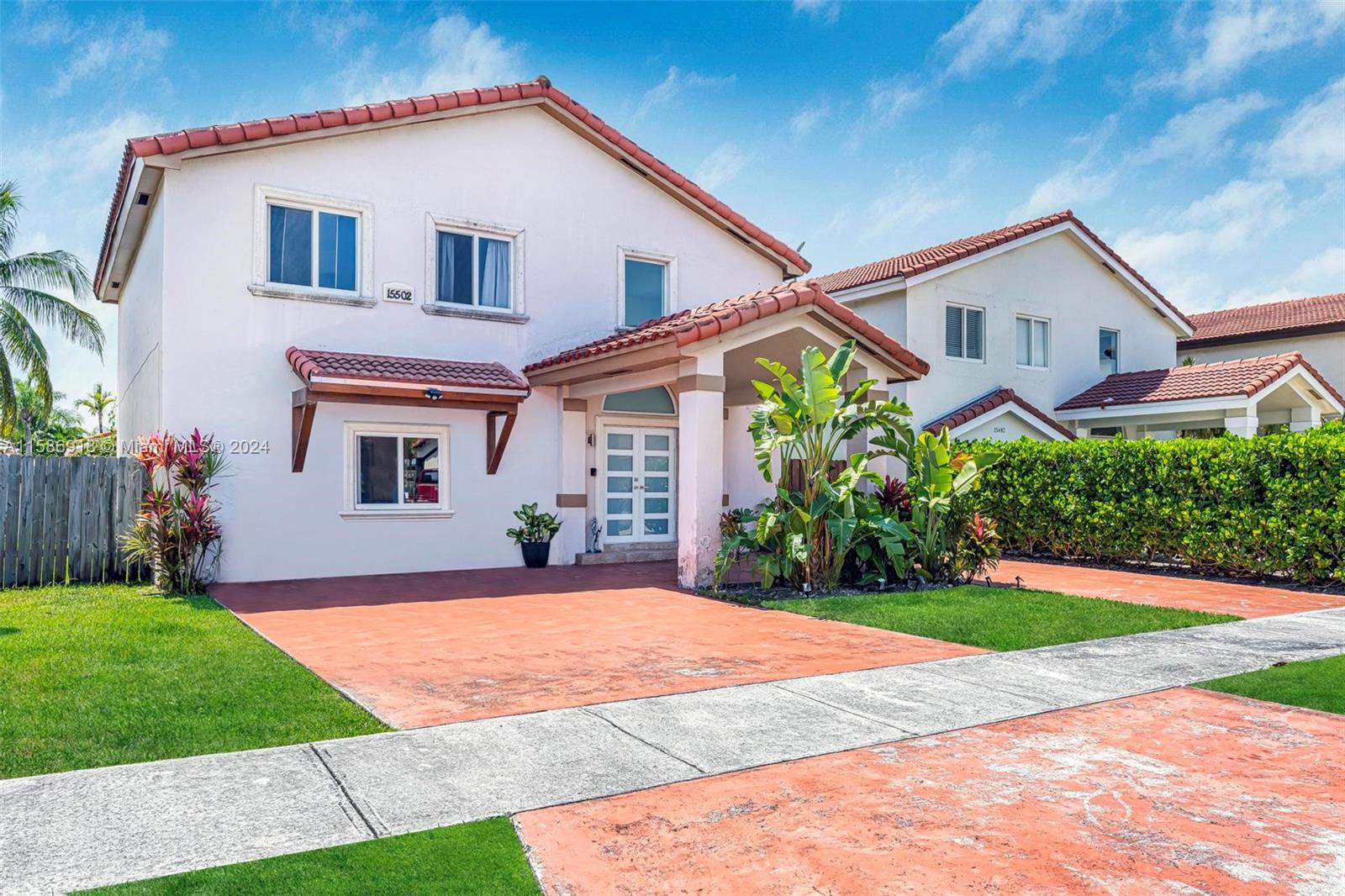 ROGER HOMES - Residential Lease