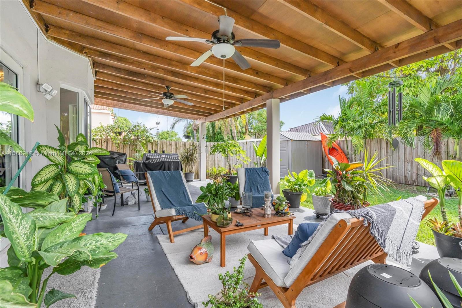 ROGER HOMES - Residential Lease