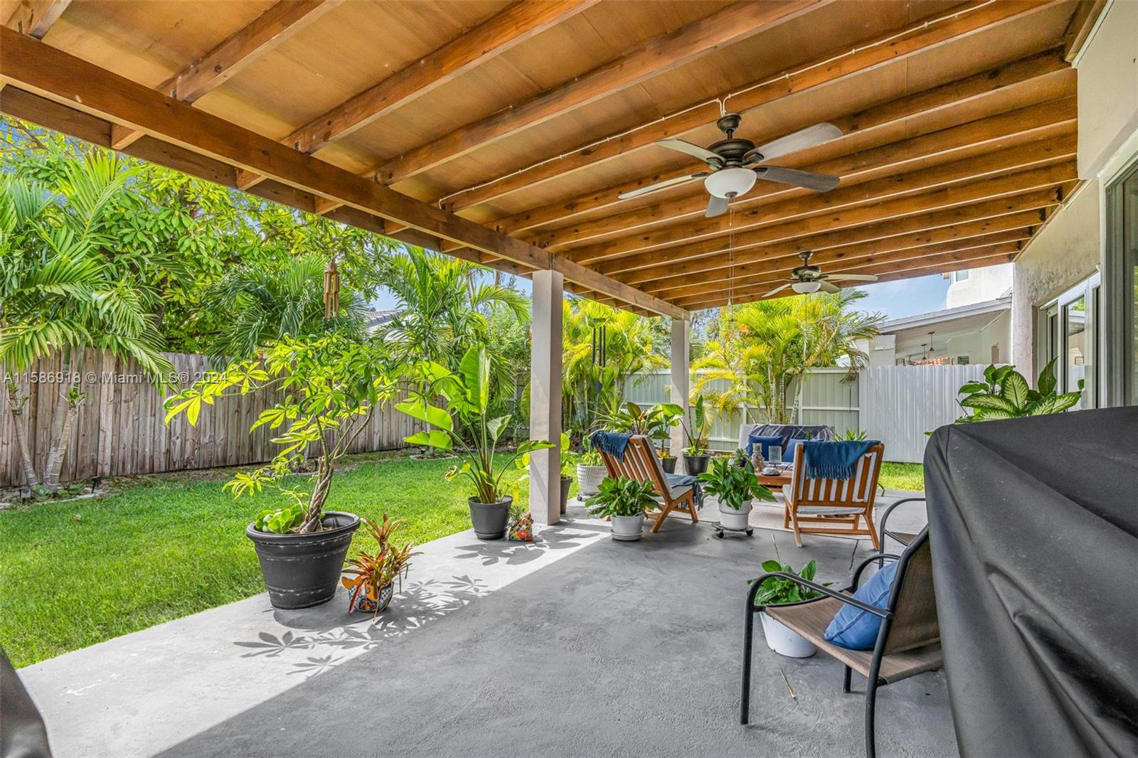 ROGER HOMES - Residential Lease