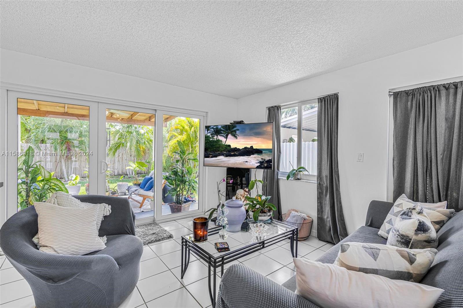 ROGER HOMES - Residential Lease