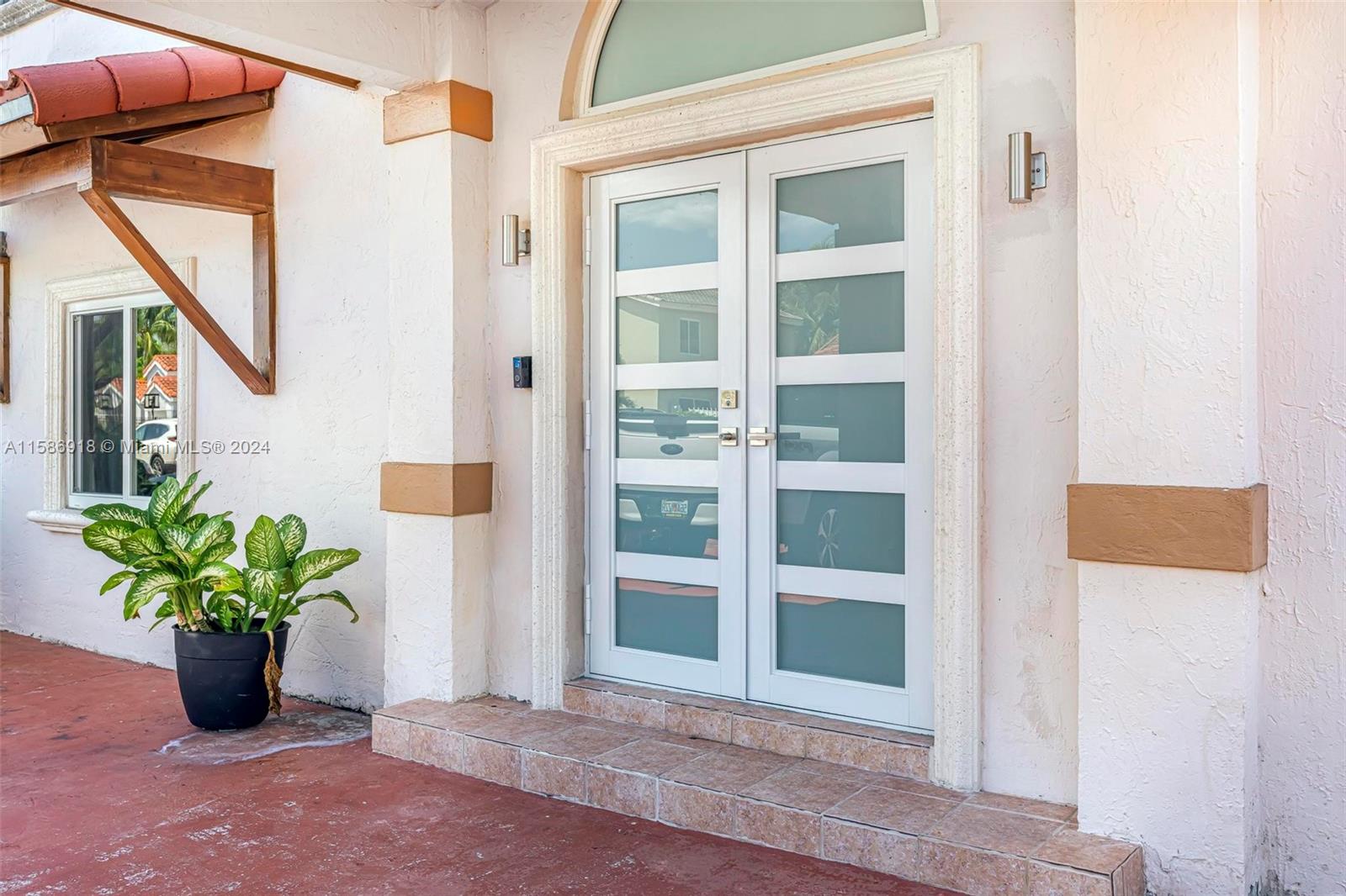 ROGER HOMES - Residential Lease