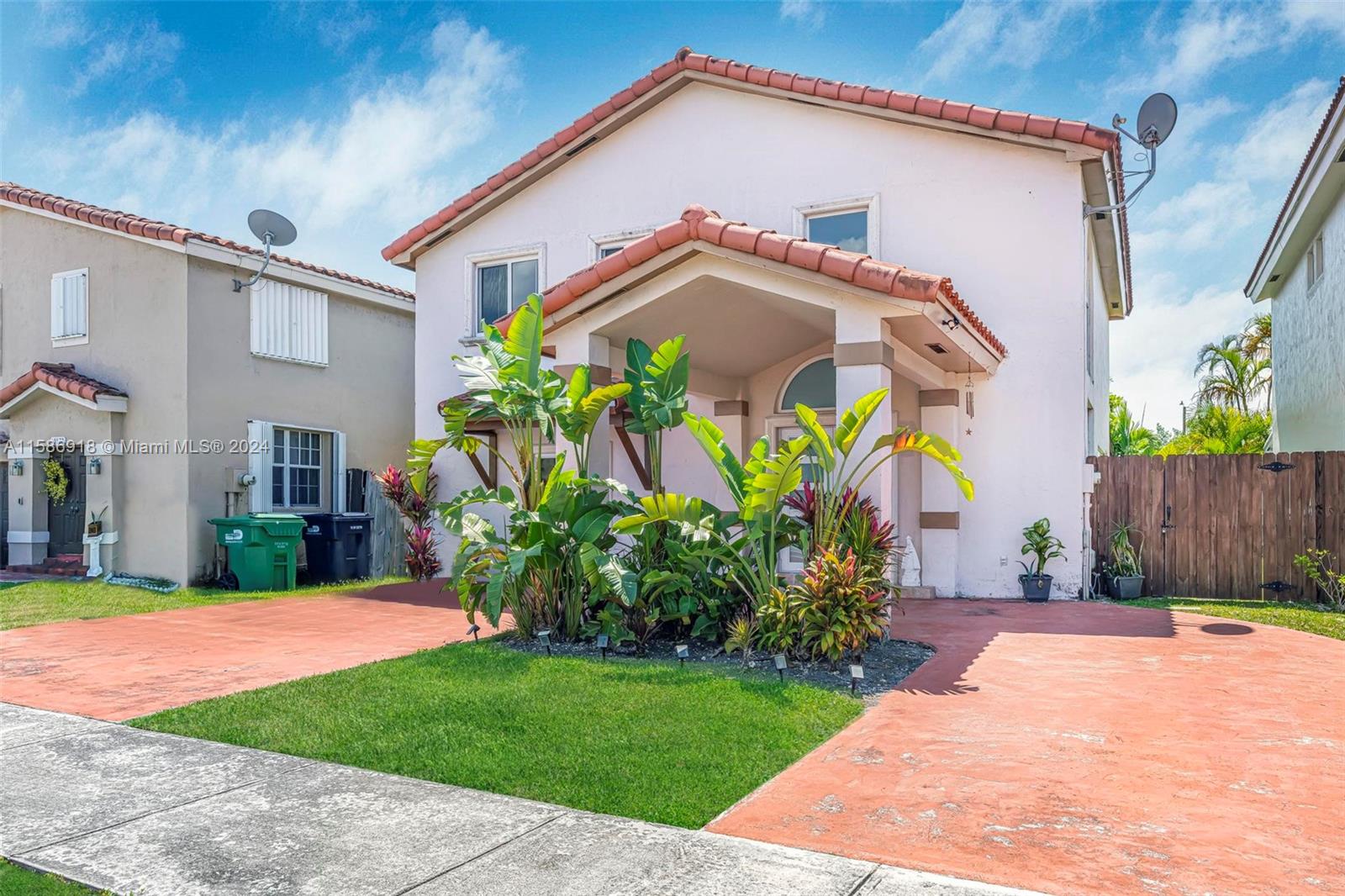 ROGER HOMES - Residential Lease