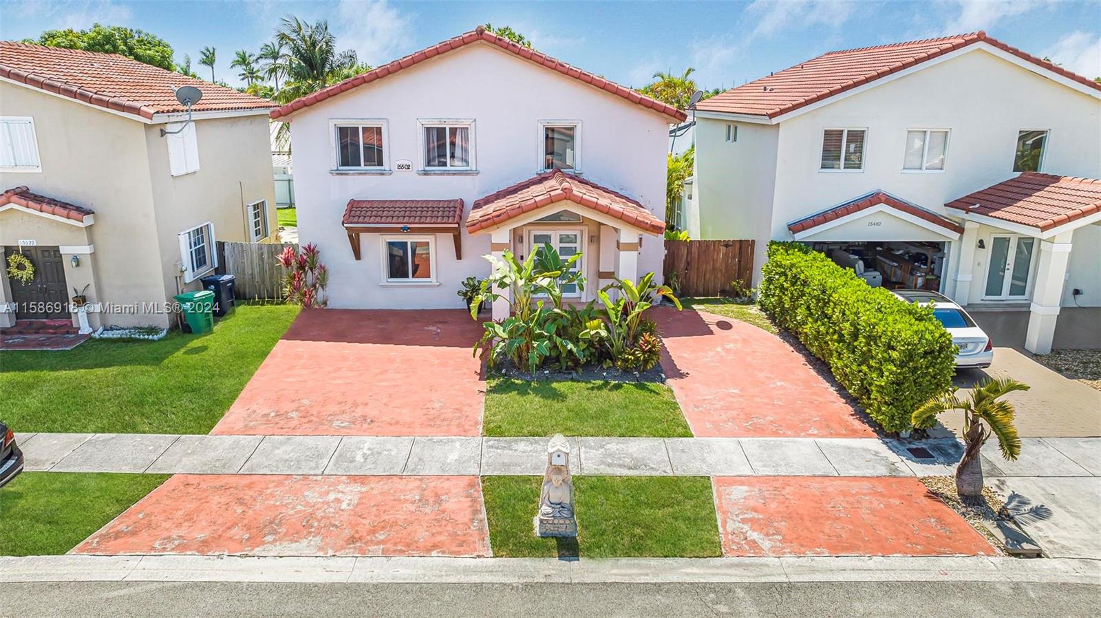 ROGER HOMES - Residential Lease