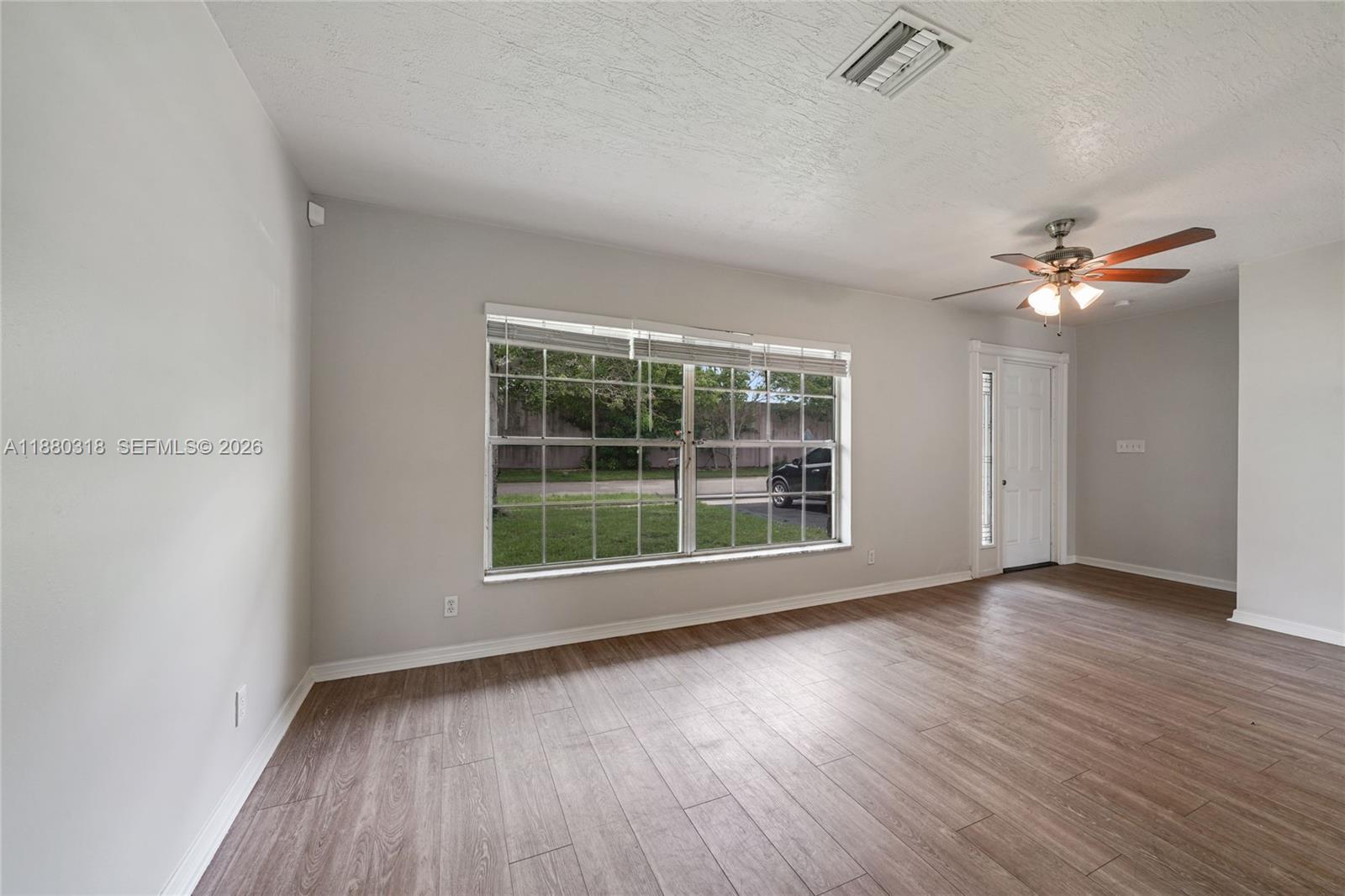 COUNTRY CLUB VILLAGE SEC - Residential