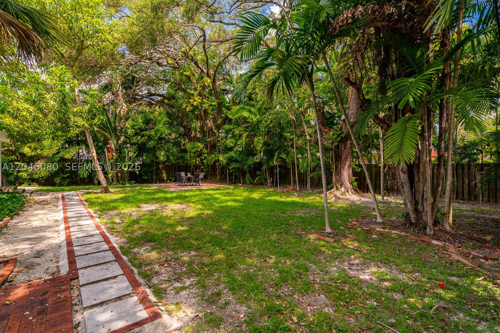 SILVER BLUFF EST SEC C - Residential