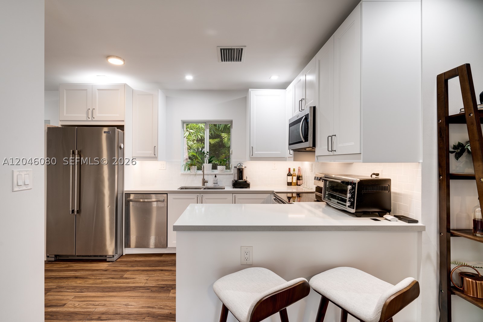 SILVER BLUFF EST SEC C - Residential