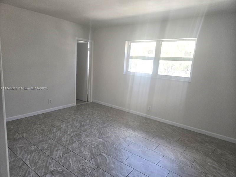 HAMPTON COURT CONDO - Residential Lease