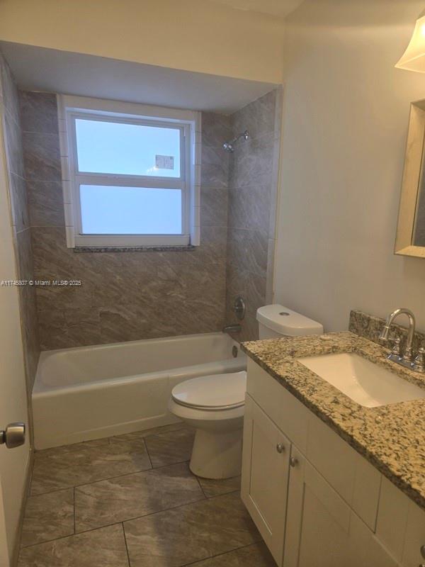 HAMPTON COURT CONDO - Residential Lease