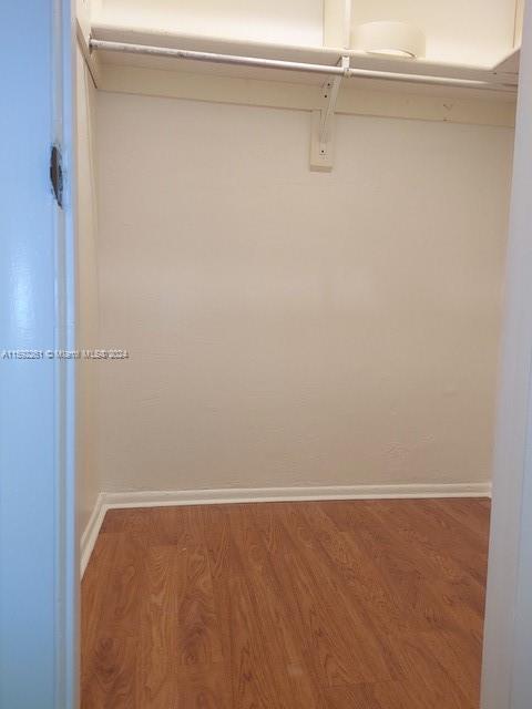 RESIDENCES @ THE FALLS CO - Residential Lease