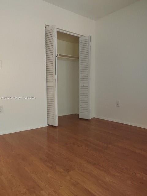 RESIDENCES @ THE FALLS CO - Residential Lease