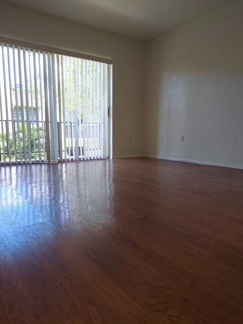 RESIDENCES @ THE FALLS CO - Residential Lease