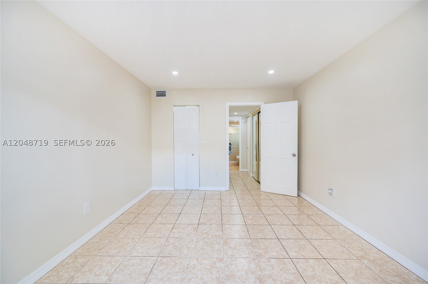 KINGS CREEK SO CONDO - Residential Lease