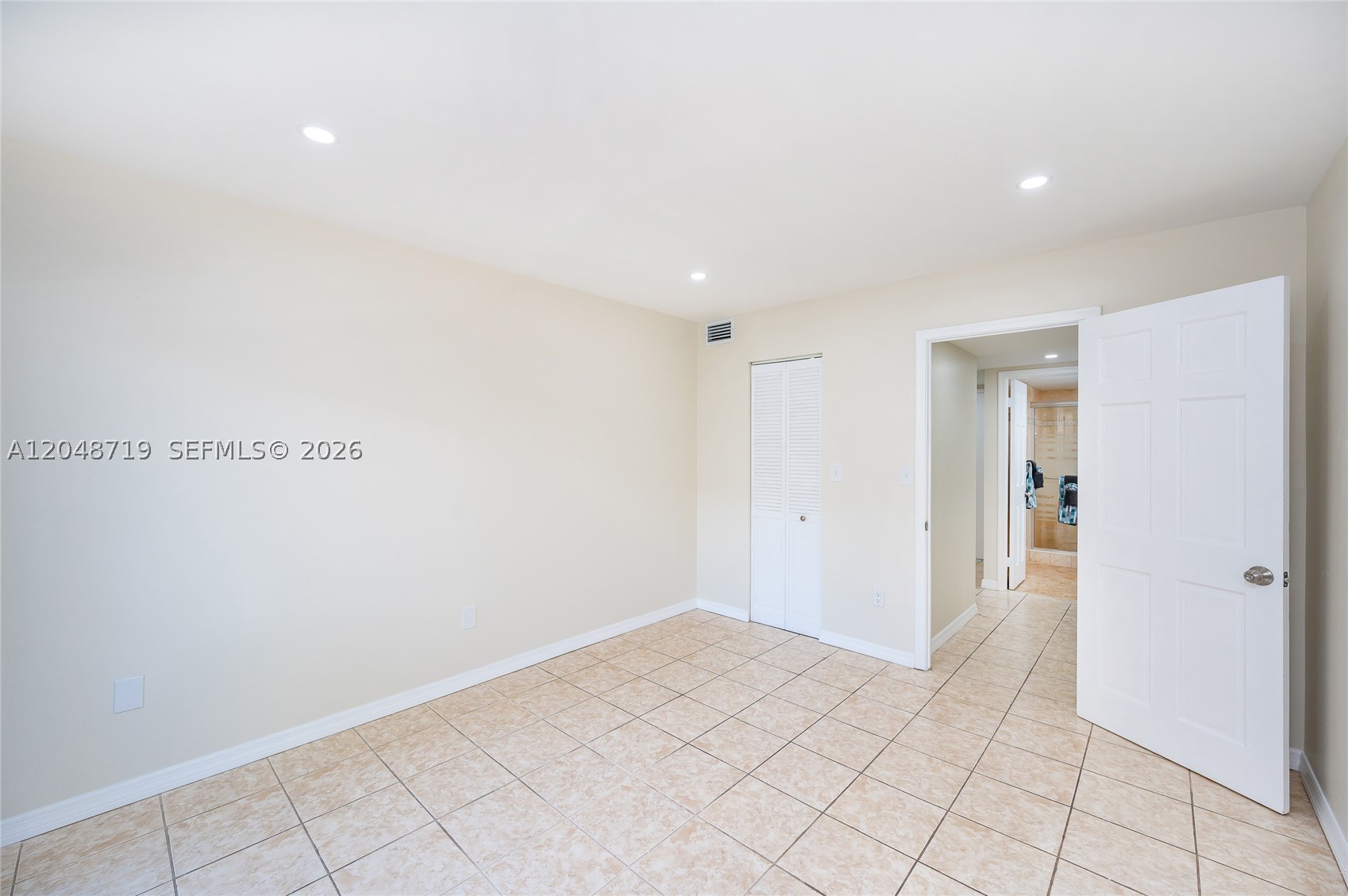 KINGS CREEK SO CONDO - Residential Lease