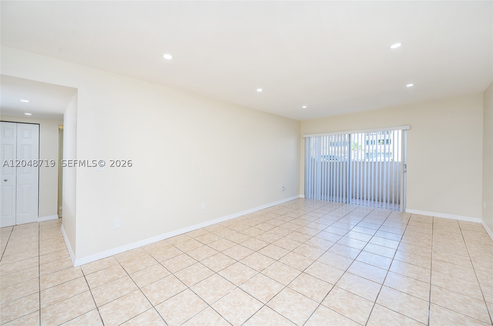 KINGS CREEK SO CONDO - Residential Lease
