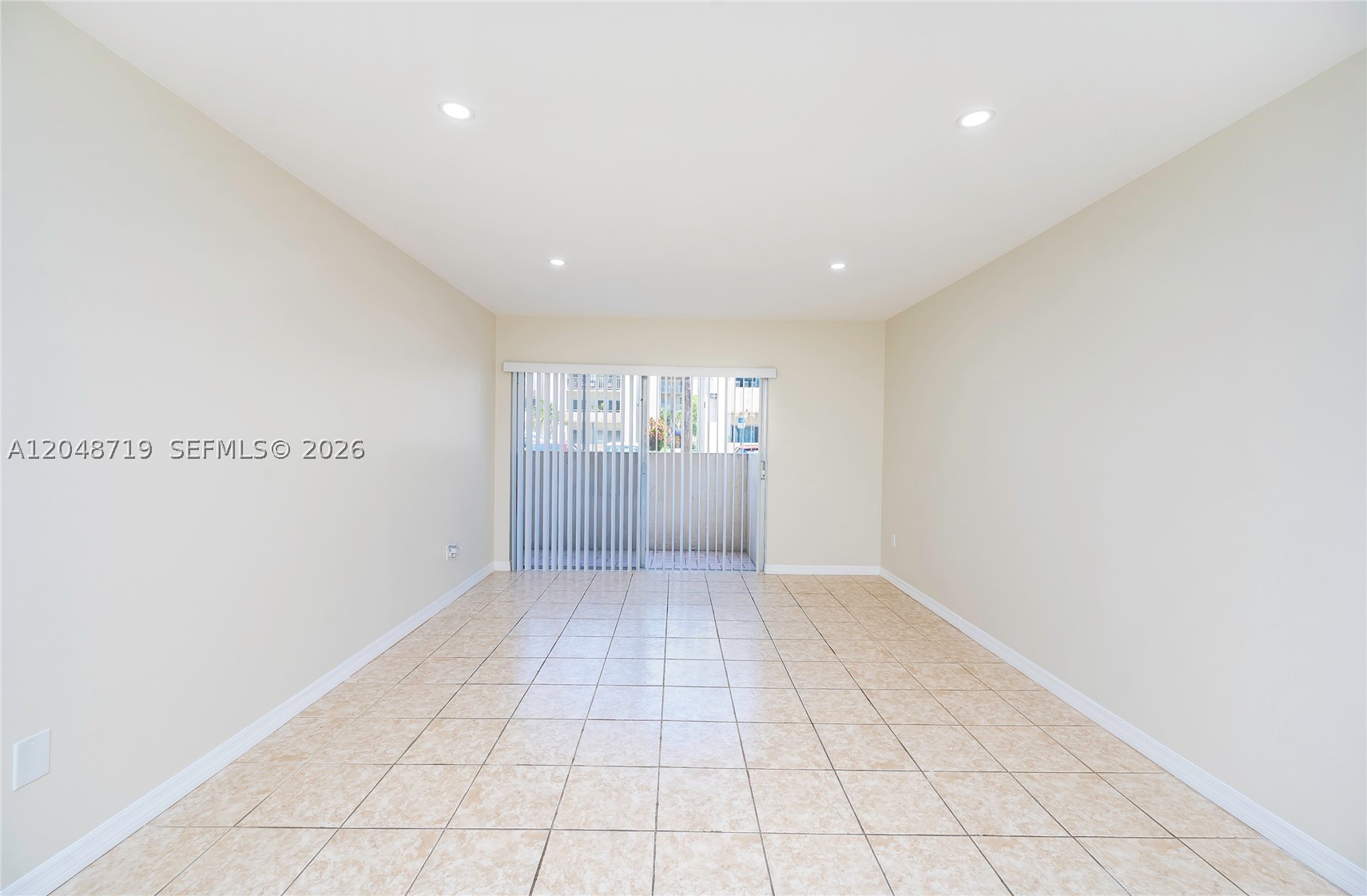 KINGS CREEK SO CONDO - Residential Lease