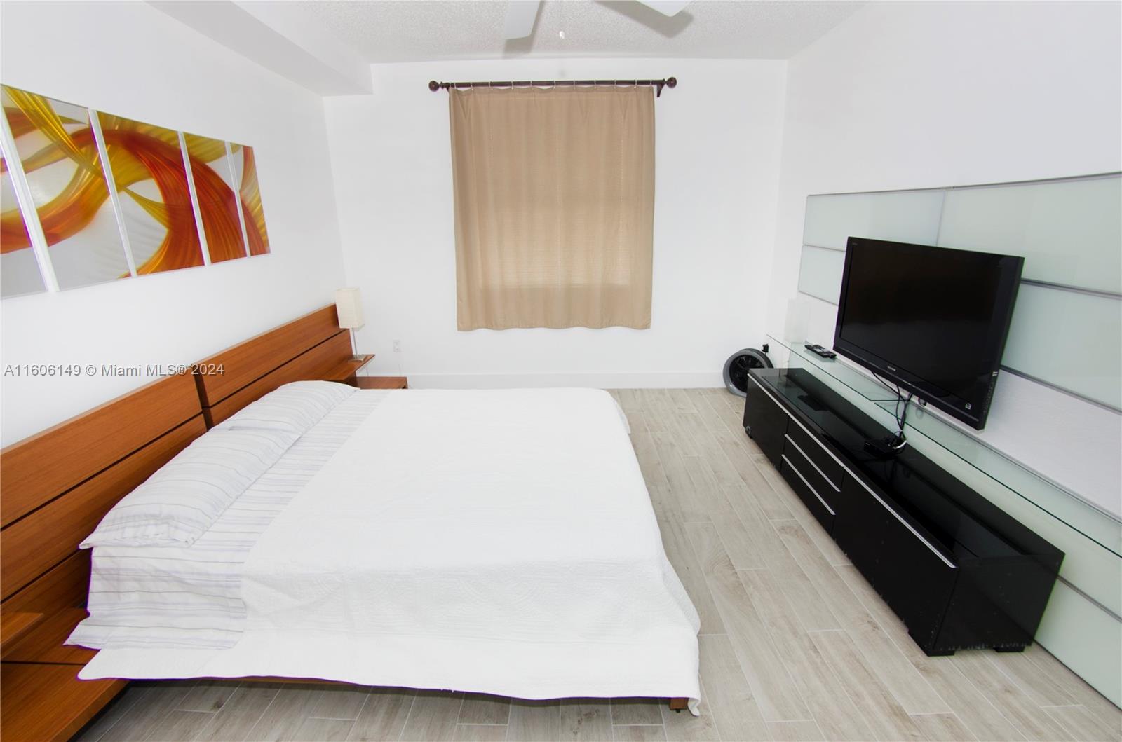 PORTO BELLAGIO CONDO - Residential Lease