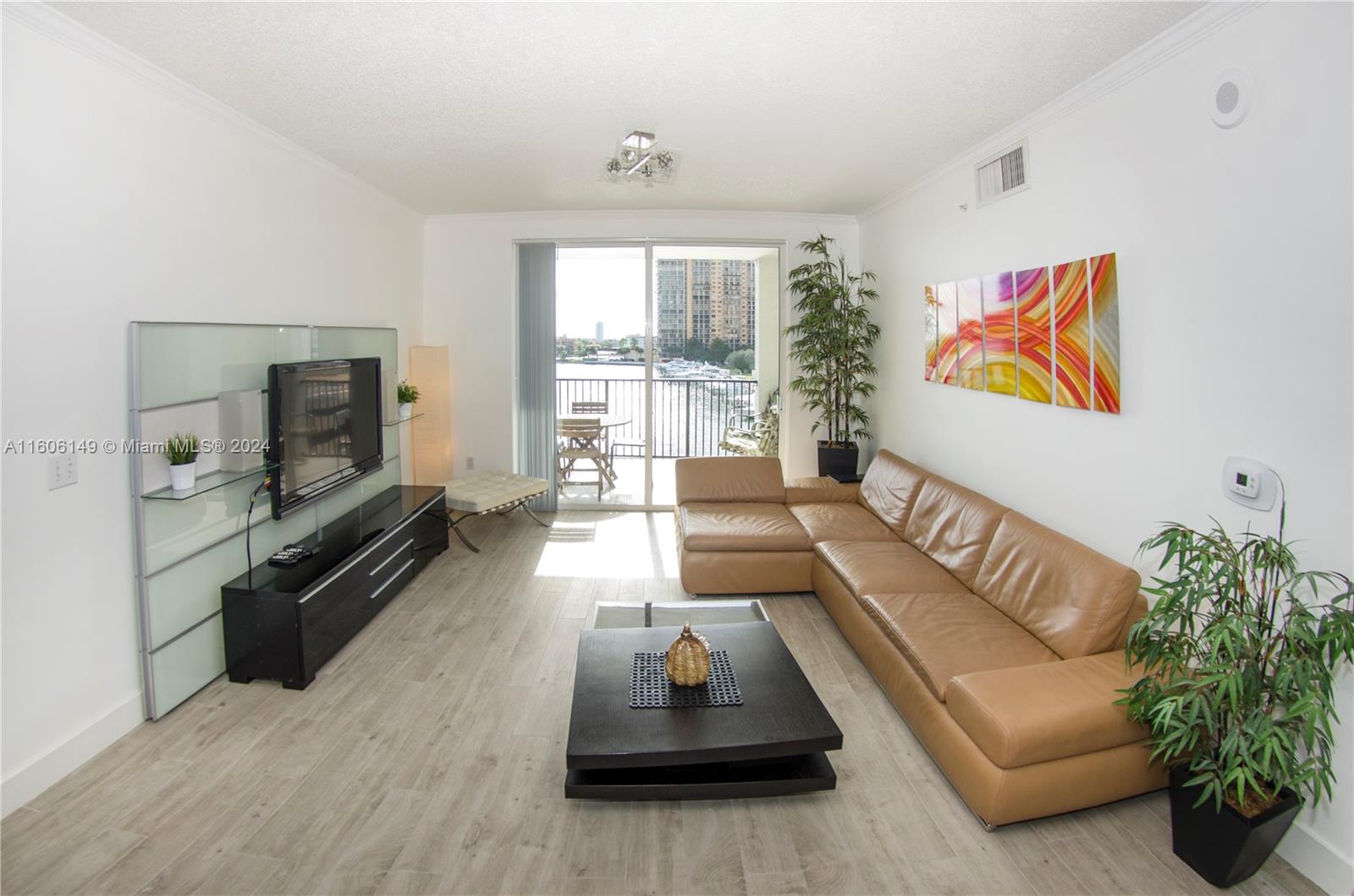 PORTO BELLAGIO CONDO - Residential Lease