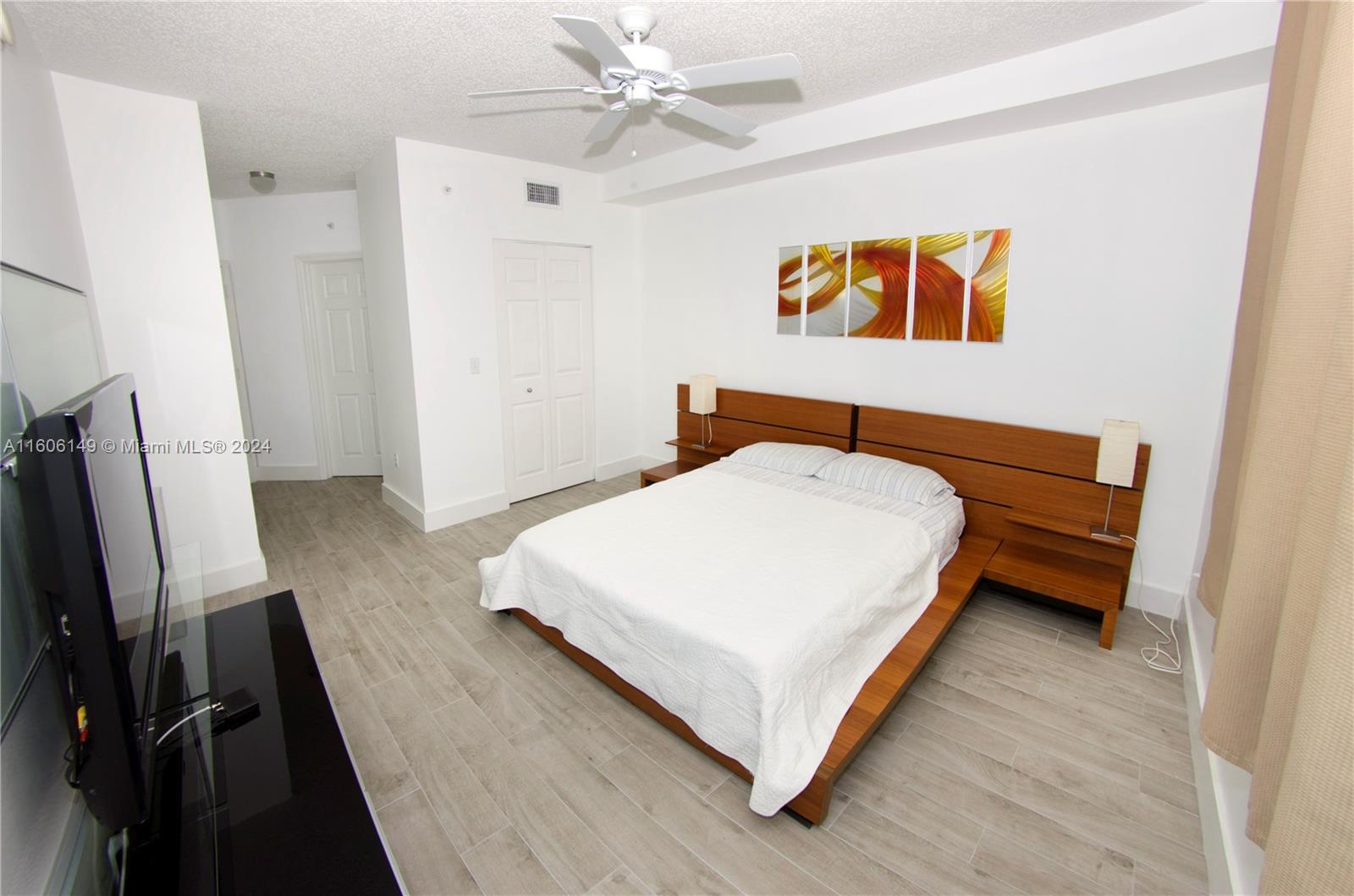 PORTO BELLAGIO CONDO - Residential Lease