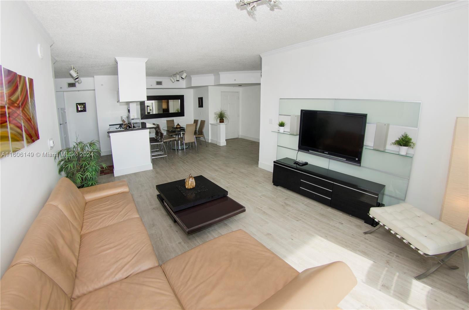 PORTO BELLAGIO CONDO - Residential Lease