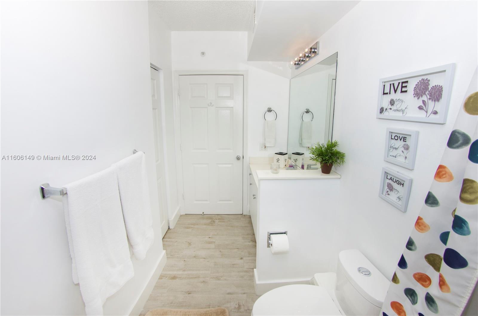 PORTO BELLAGIO CONDO - Residential Lease