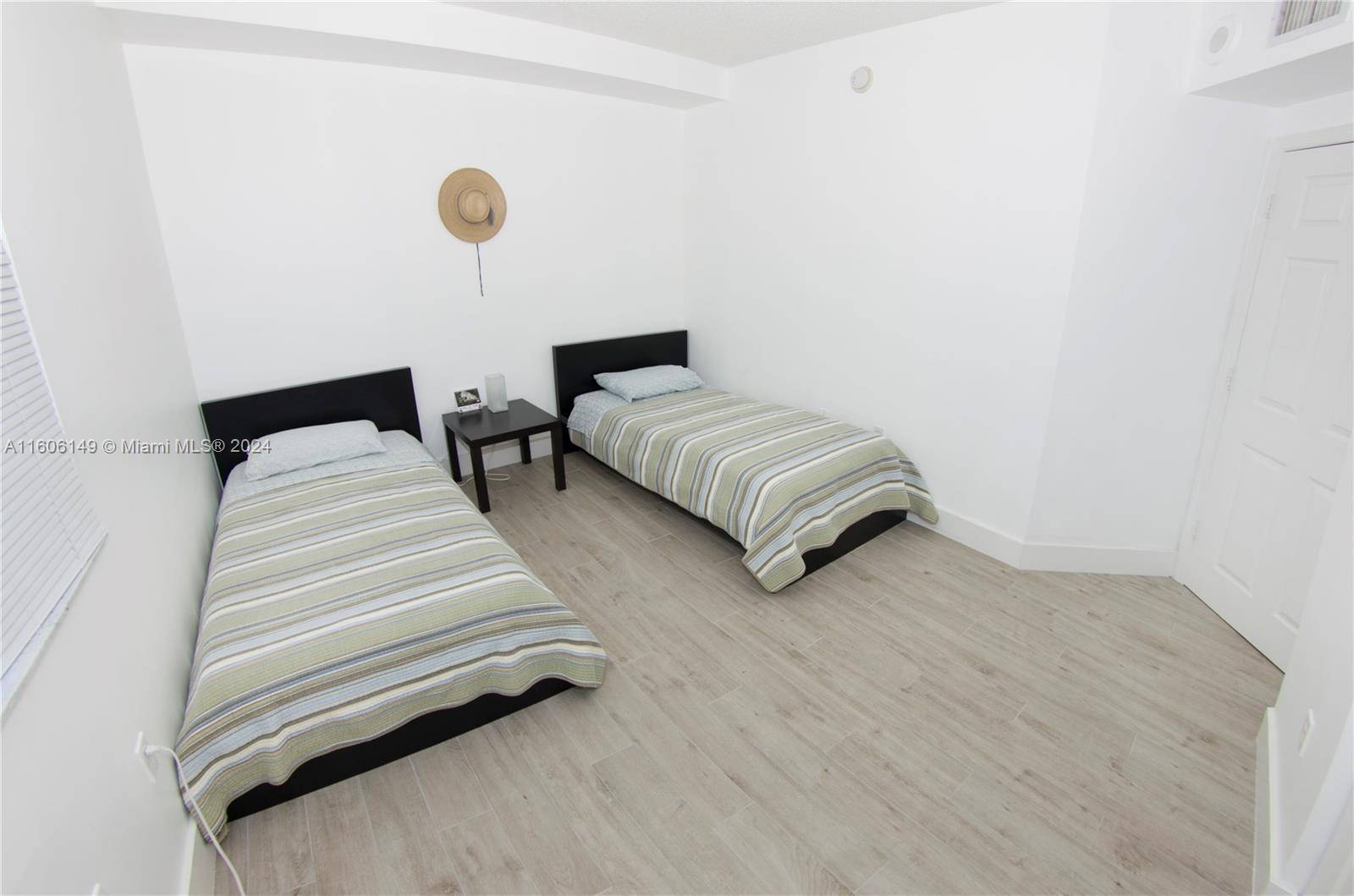 PORTO BELLAGIO CONDO - Residential Lease