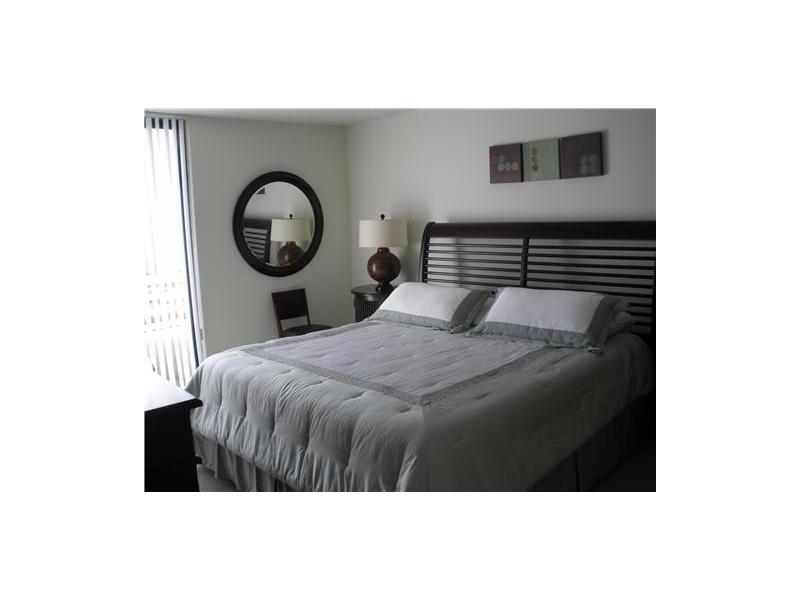 PARC CENTRAL AVENTURA EAS - Residential Lease