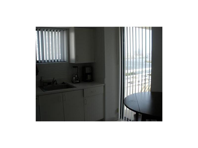 PARC CENTRAL AVENTURA EAS - Residential Lease