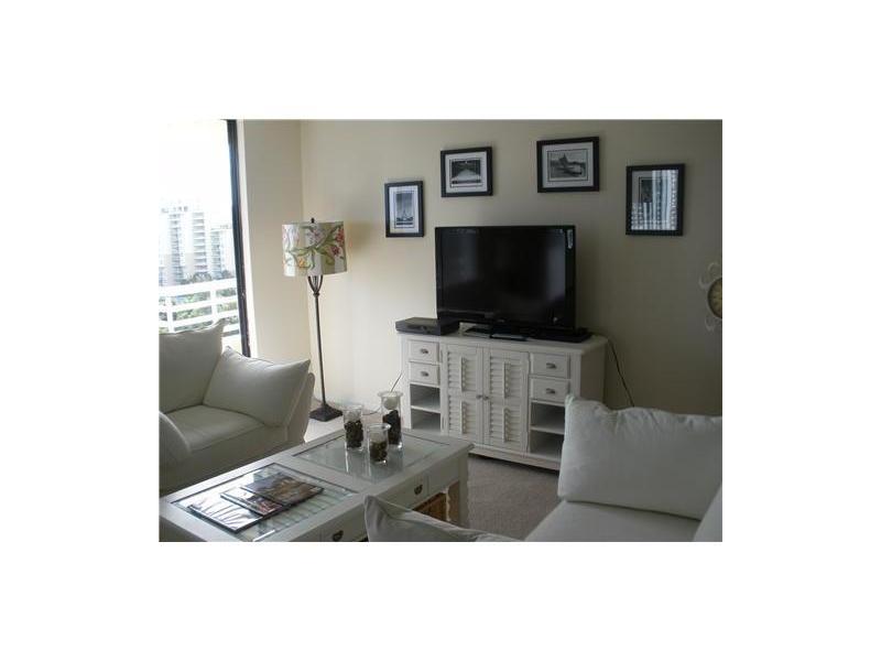 PARC CENTRAL AVENTURA EAS - Residential Lease