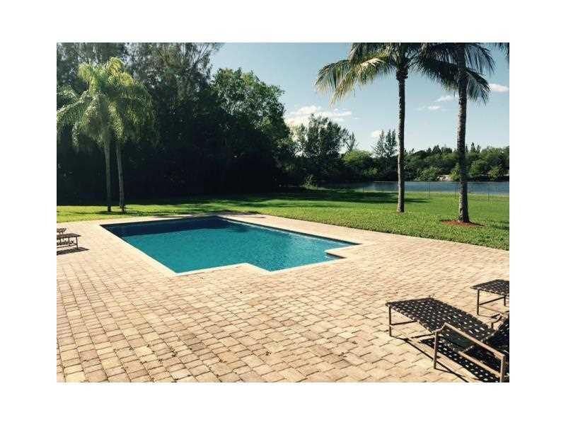 SOUTHWEST RANCHES - Residential