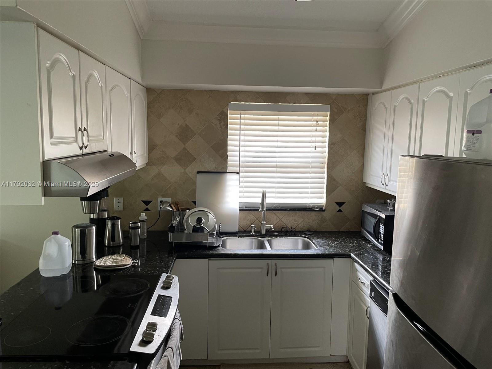 CENTURA PARC AT COCONUT C - Residential Lease