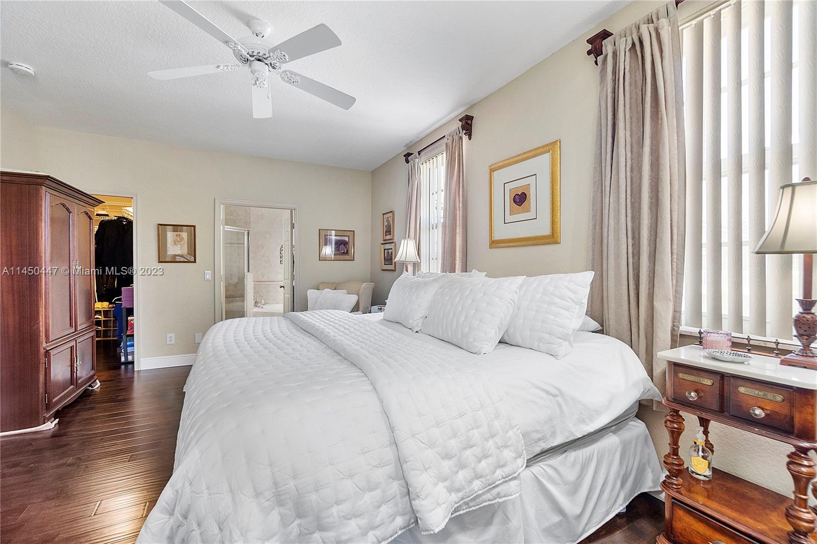 KENSINGTON MANOR - Residential