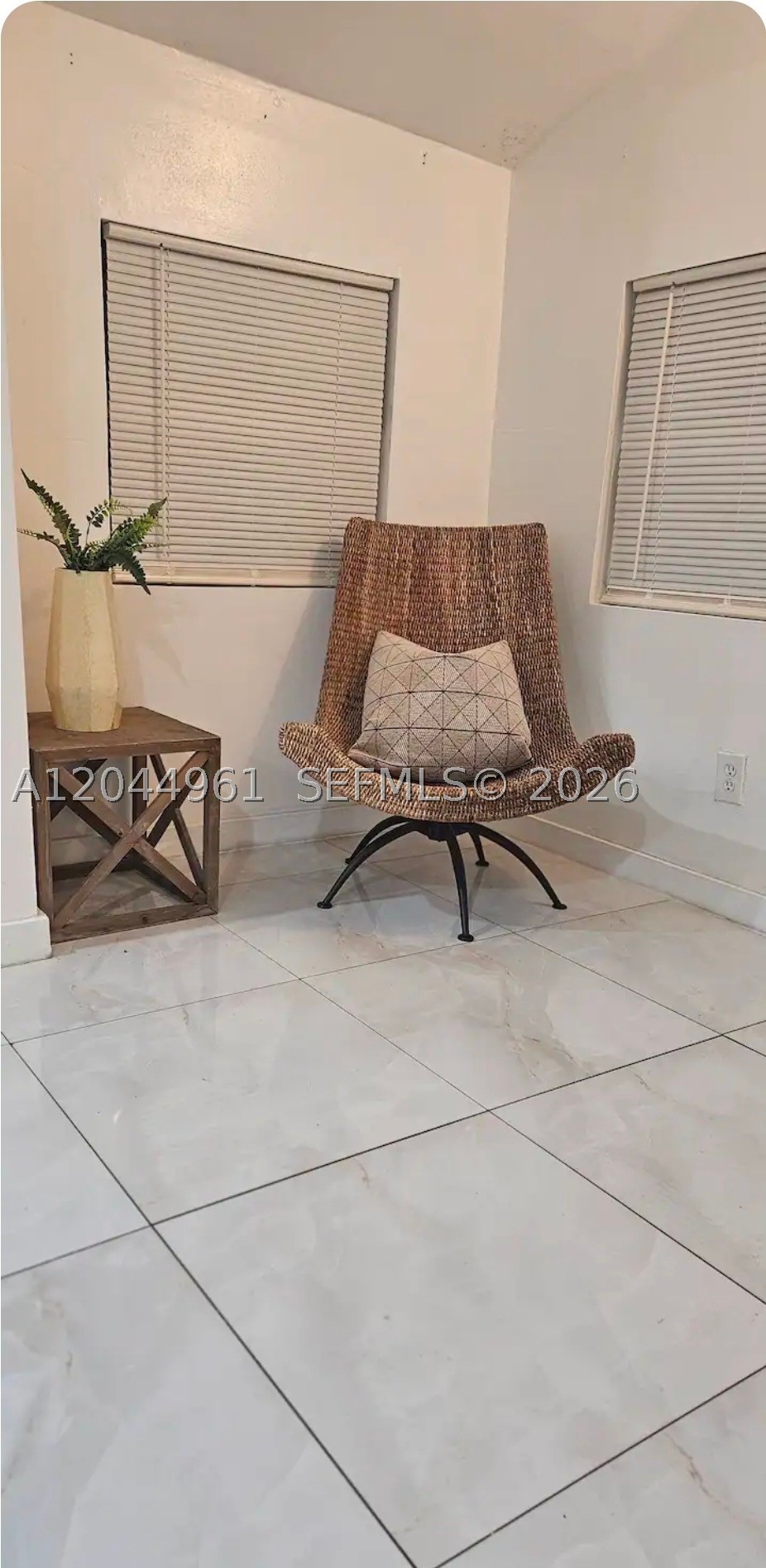 TOWN OF DANIA - Residential Lease