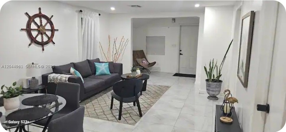 TOWN OF DANIA - Residential Lease