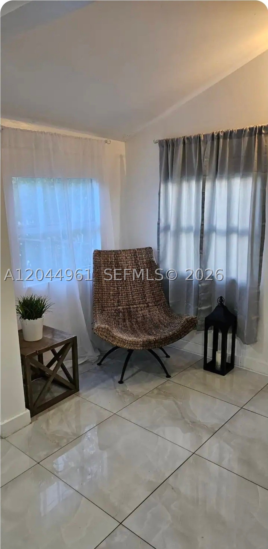 TOWN OF DANIA - Residential Lease