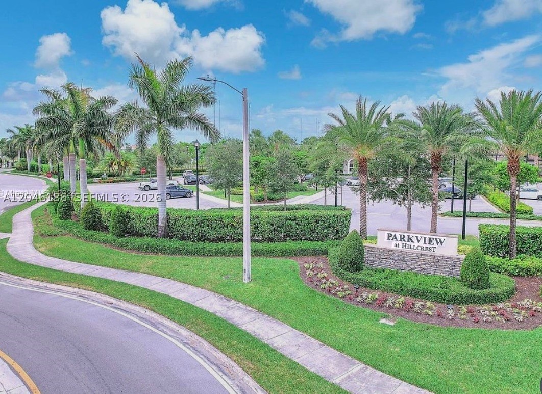 HILLCREST COUNTRY CLUB NO - Residential