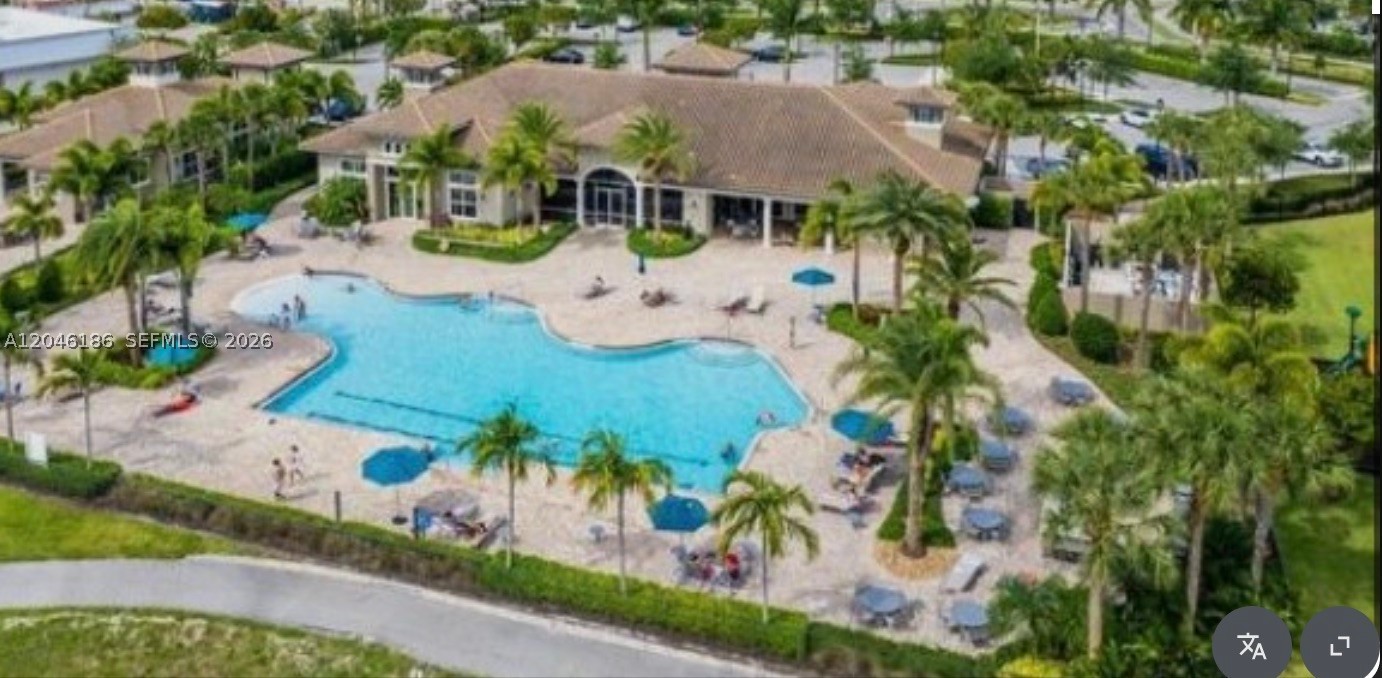 HILLCREST COUNTRY CLUB NO - Residential