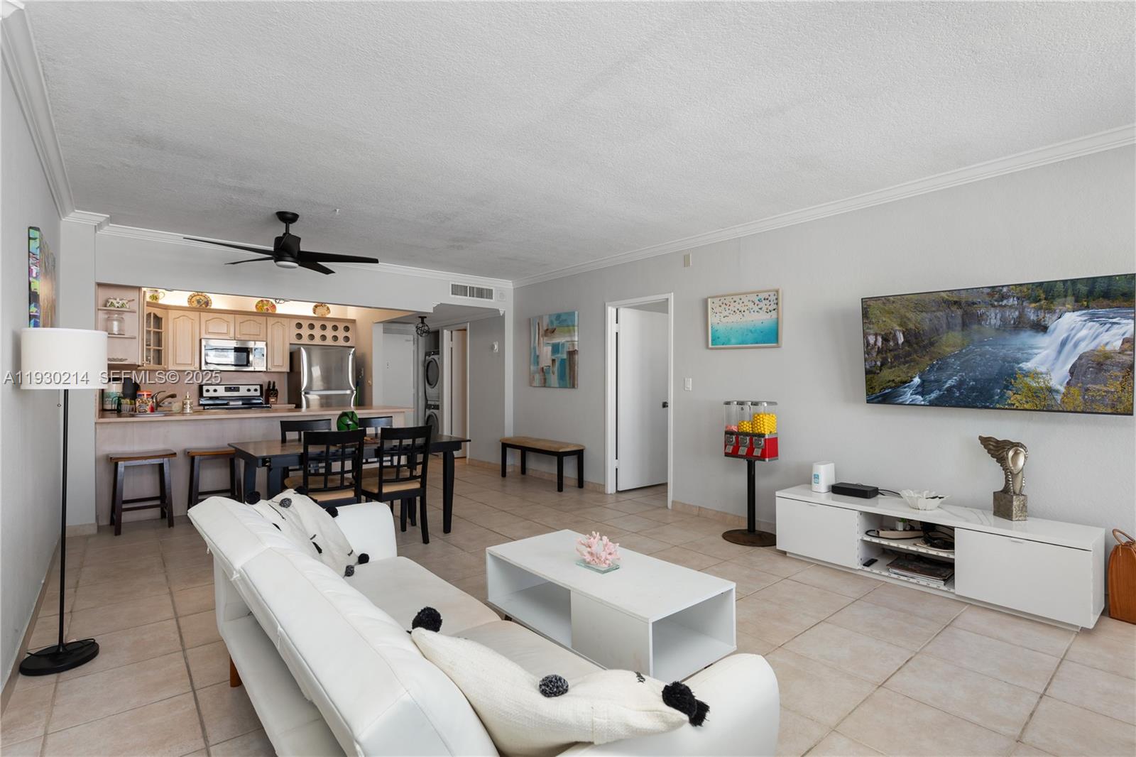 SEA AIR TOWERS CONDO - Residential