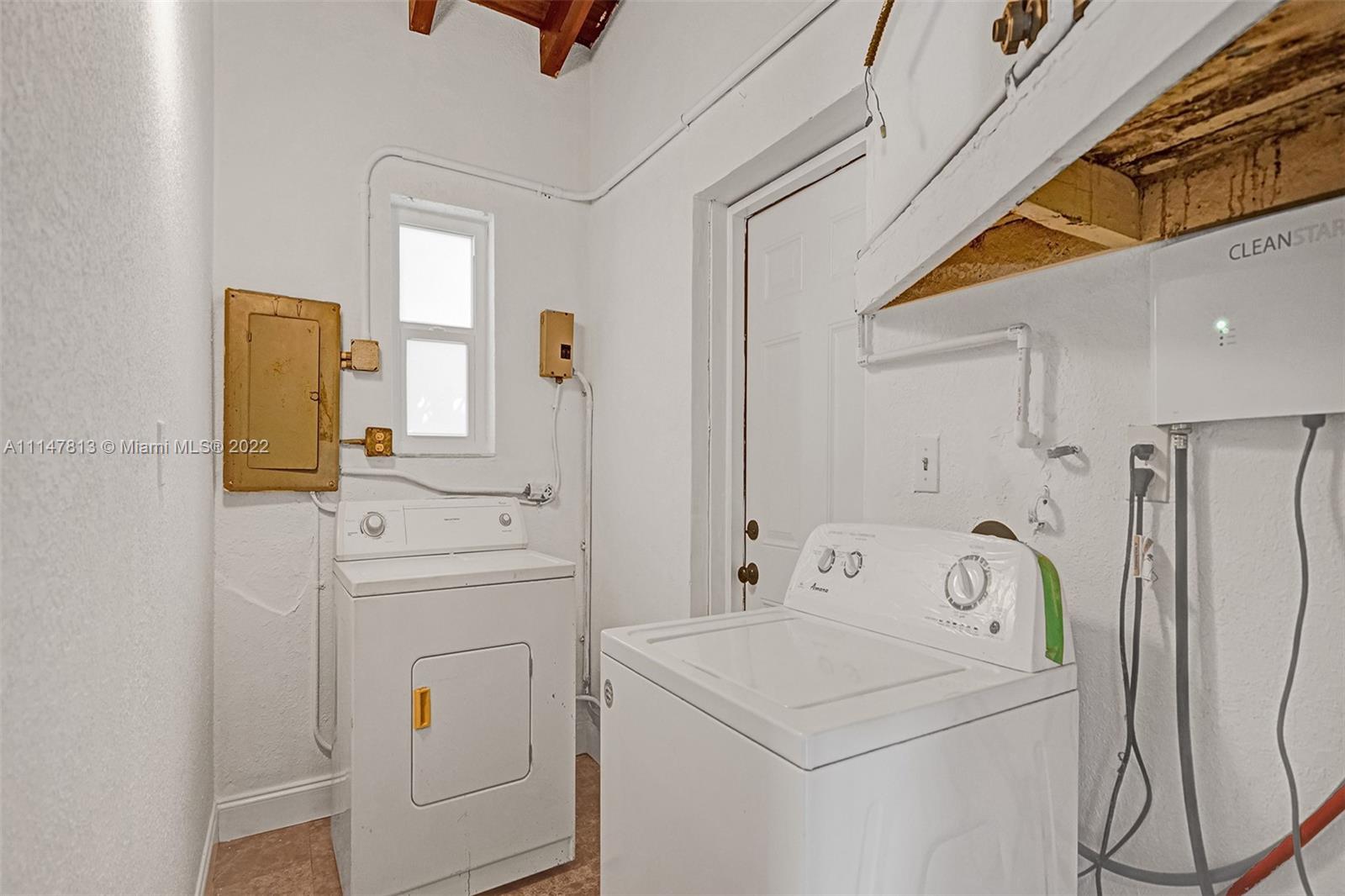 BEACH HEIGHTS - Residential Lease